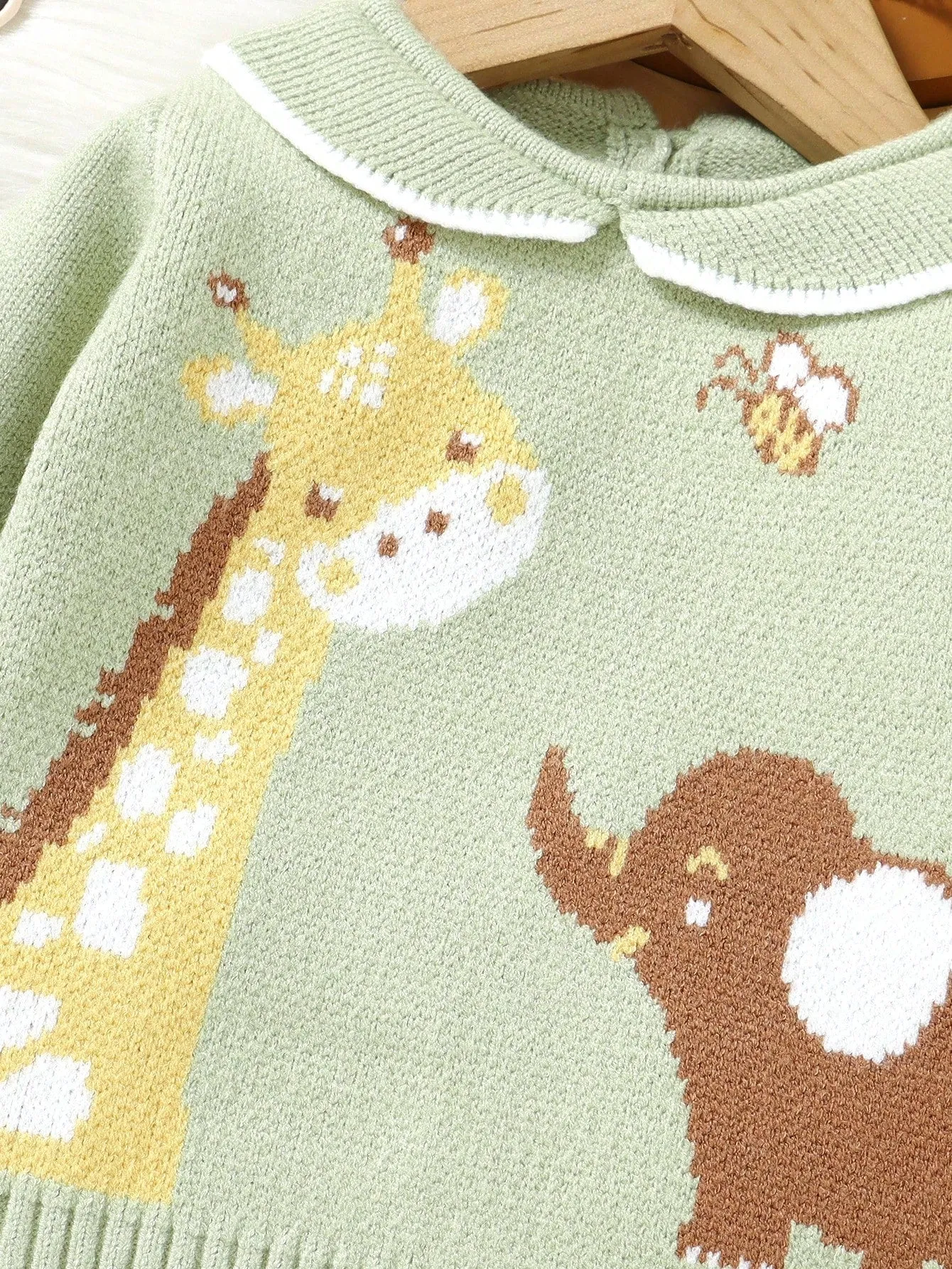 Baby Girls' Casual Cute Deer, Elephant & Bee Pattern Lightweight Green Long Sleeve Knitted Crew Neck Sweaters, Soft And Comfortable For Daily Wear, Outdoor, Travel, Vacation, Home, Nursery, Play-FD