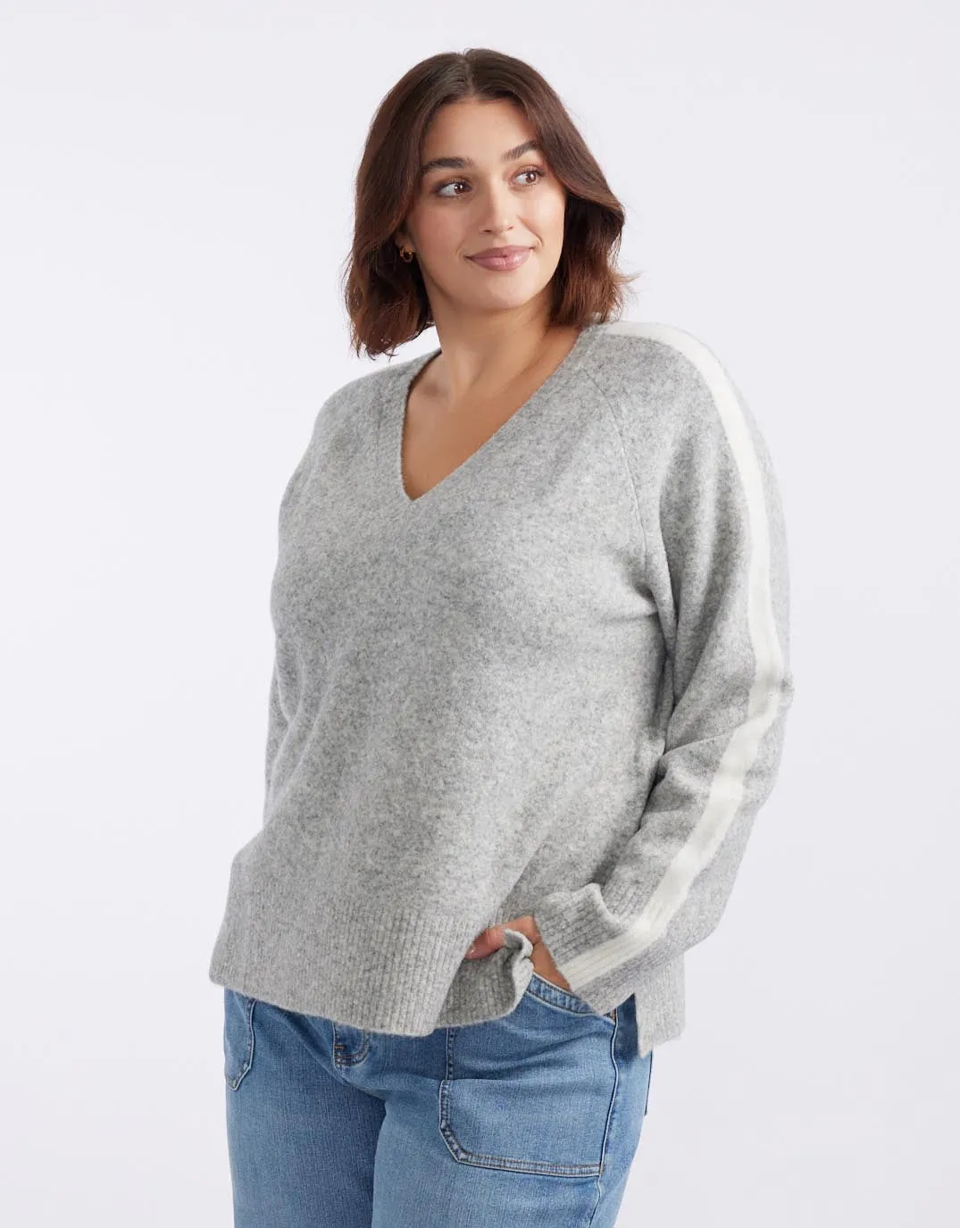 Chalet V Neck Knit Jumper - Grey/White