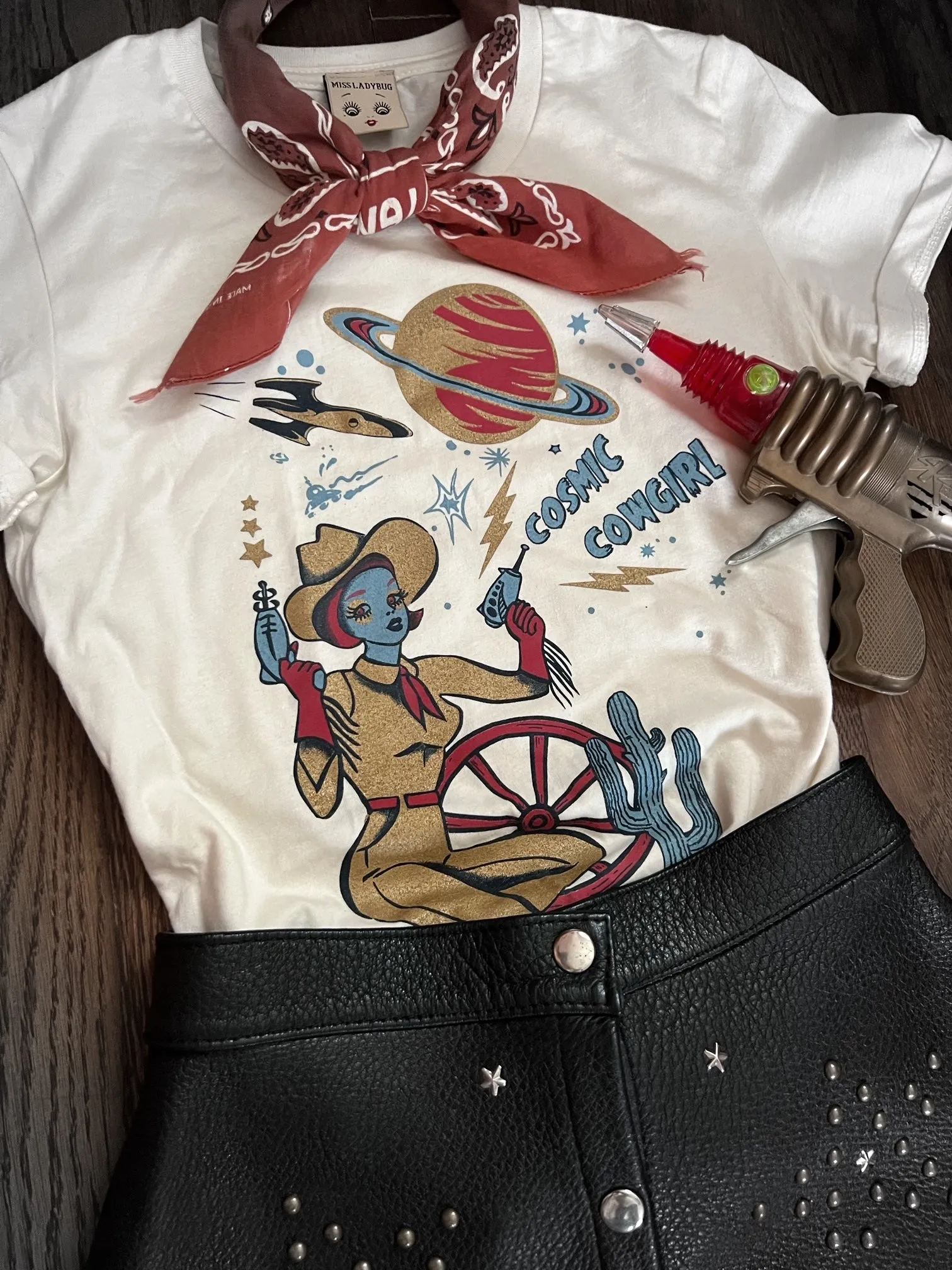 COSMIC COWGIRL TEE *IVORY