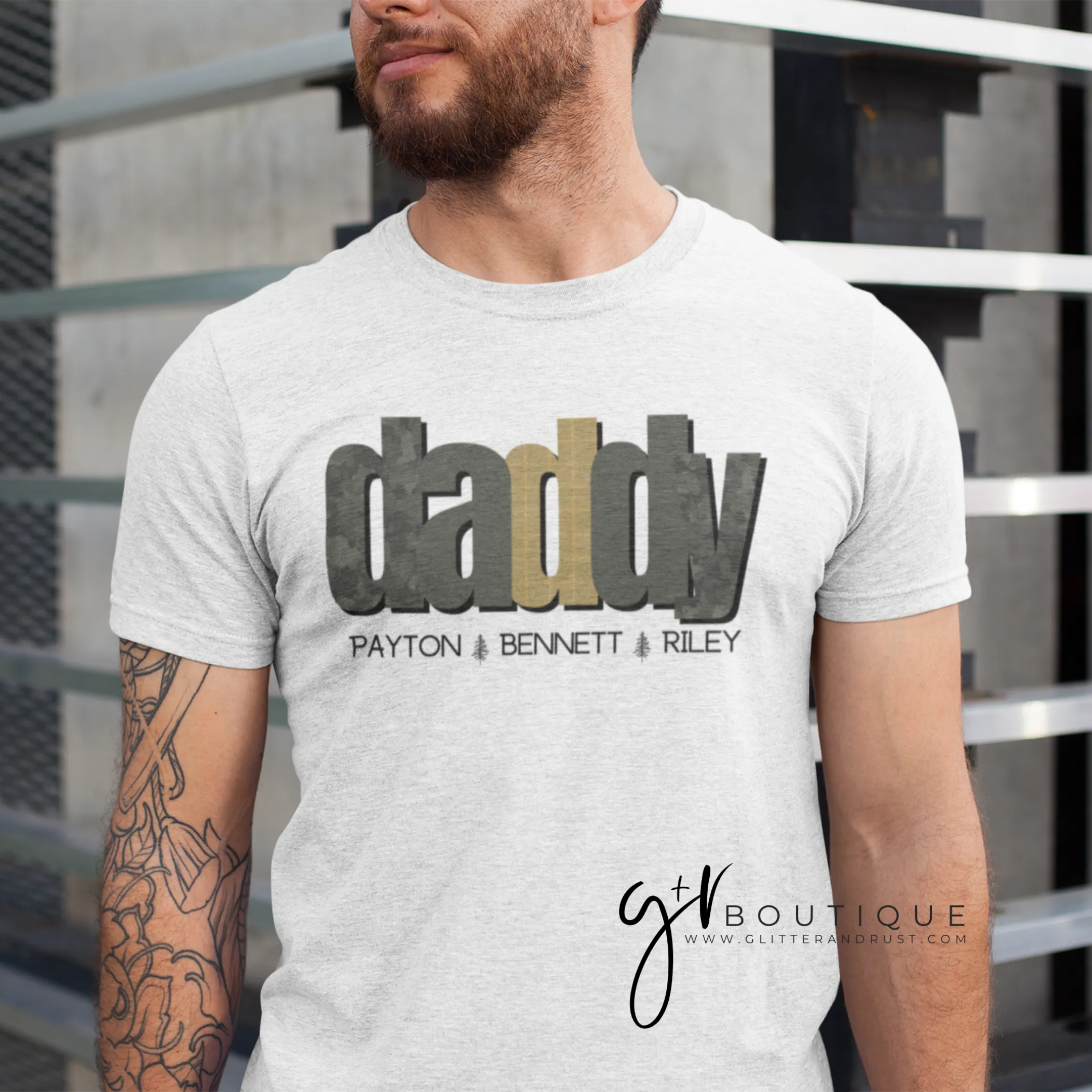 Custom Outdoors Daddy   Names Tee