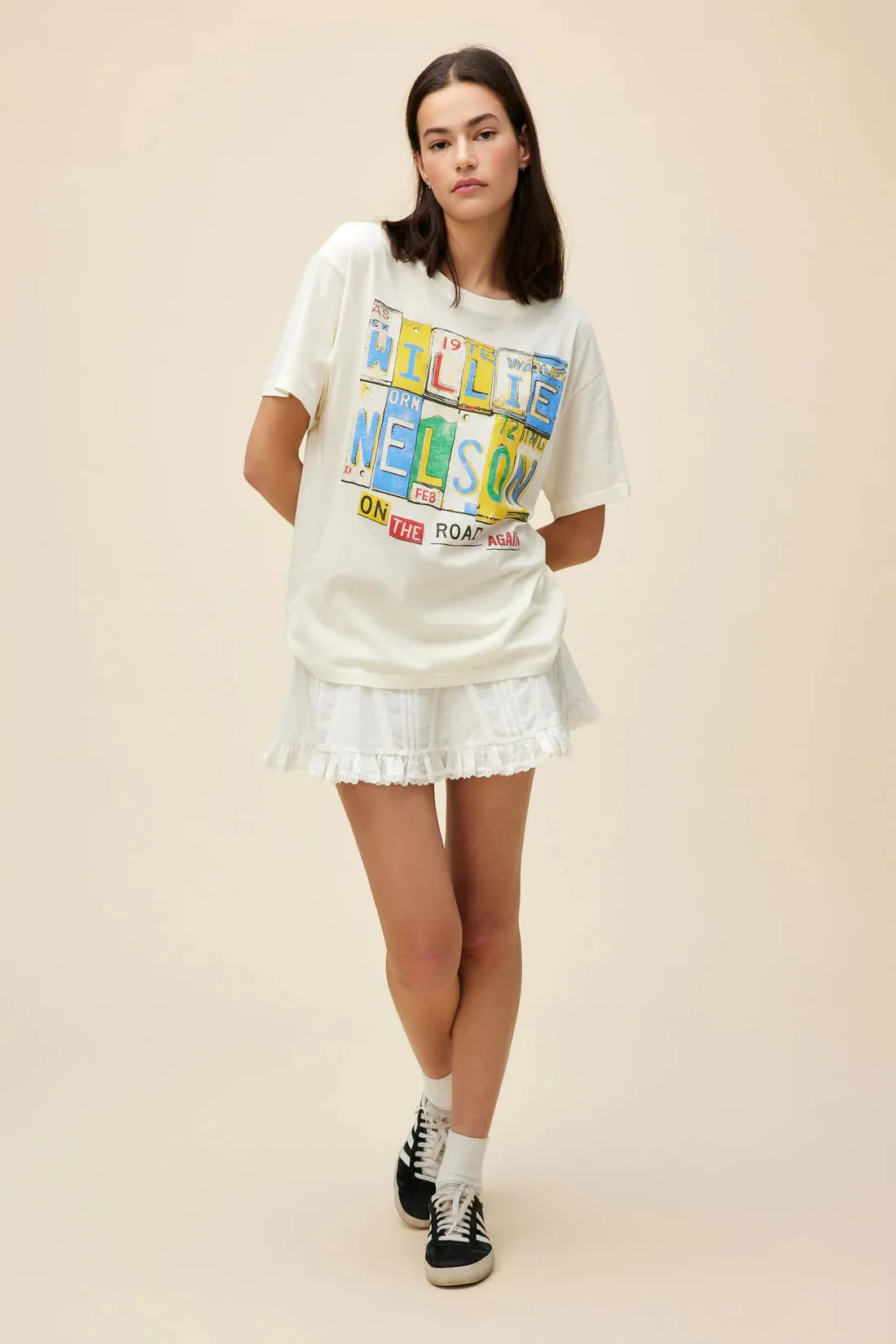 Daydreamer Willie Nelson on the Road Again Boyfriend Tee