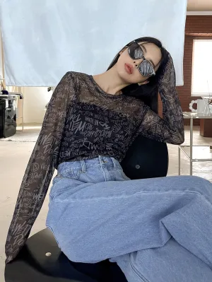 DAZY Letter Graphic Crew Neck Mesh Top