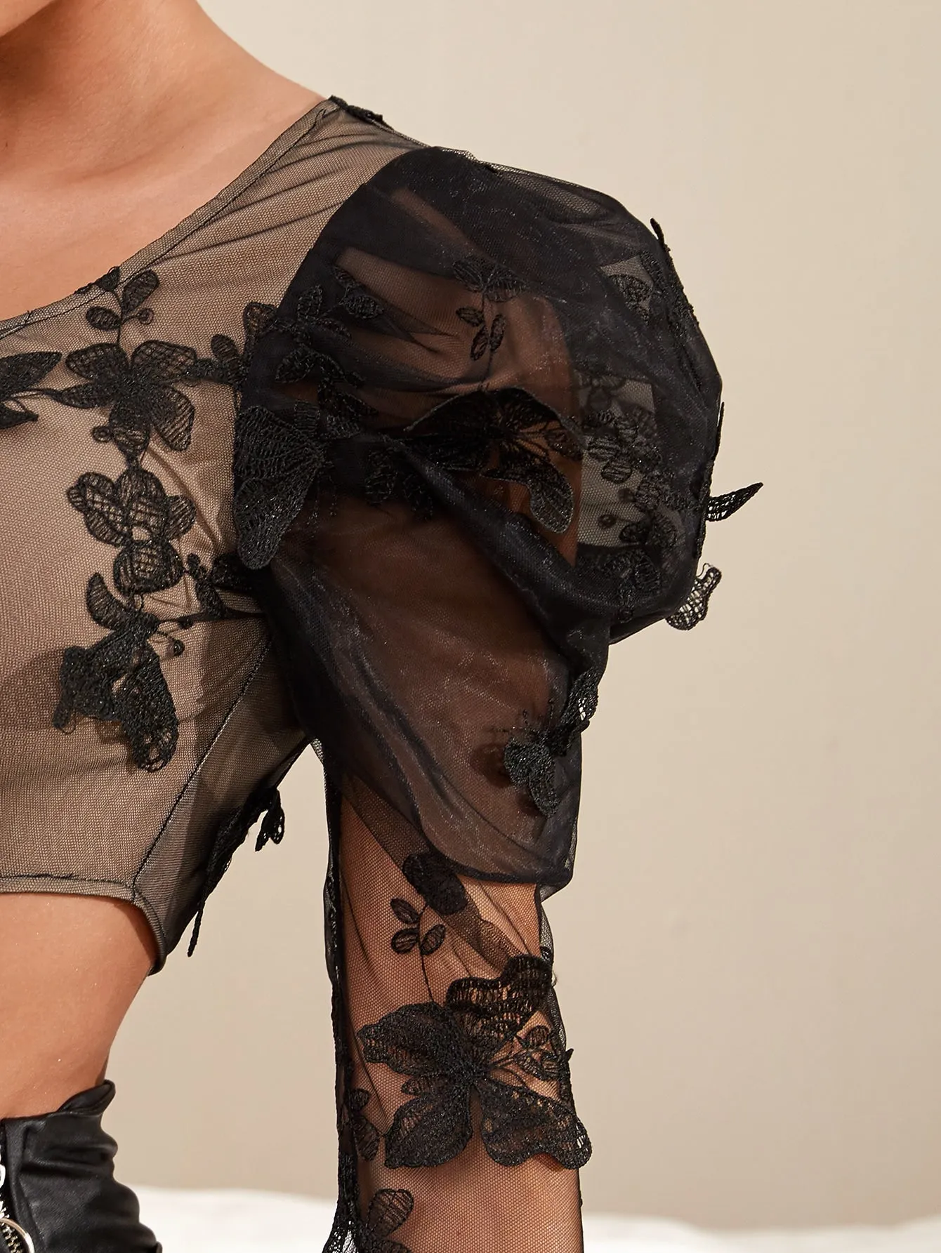 Gigot Sleeve Appliques Detail Embroidery Mesh Crop Top( CLEARANCE SALE