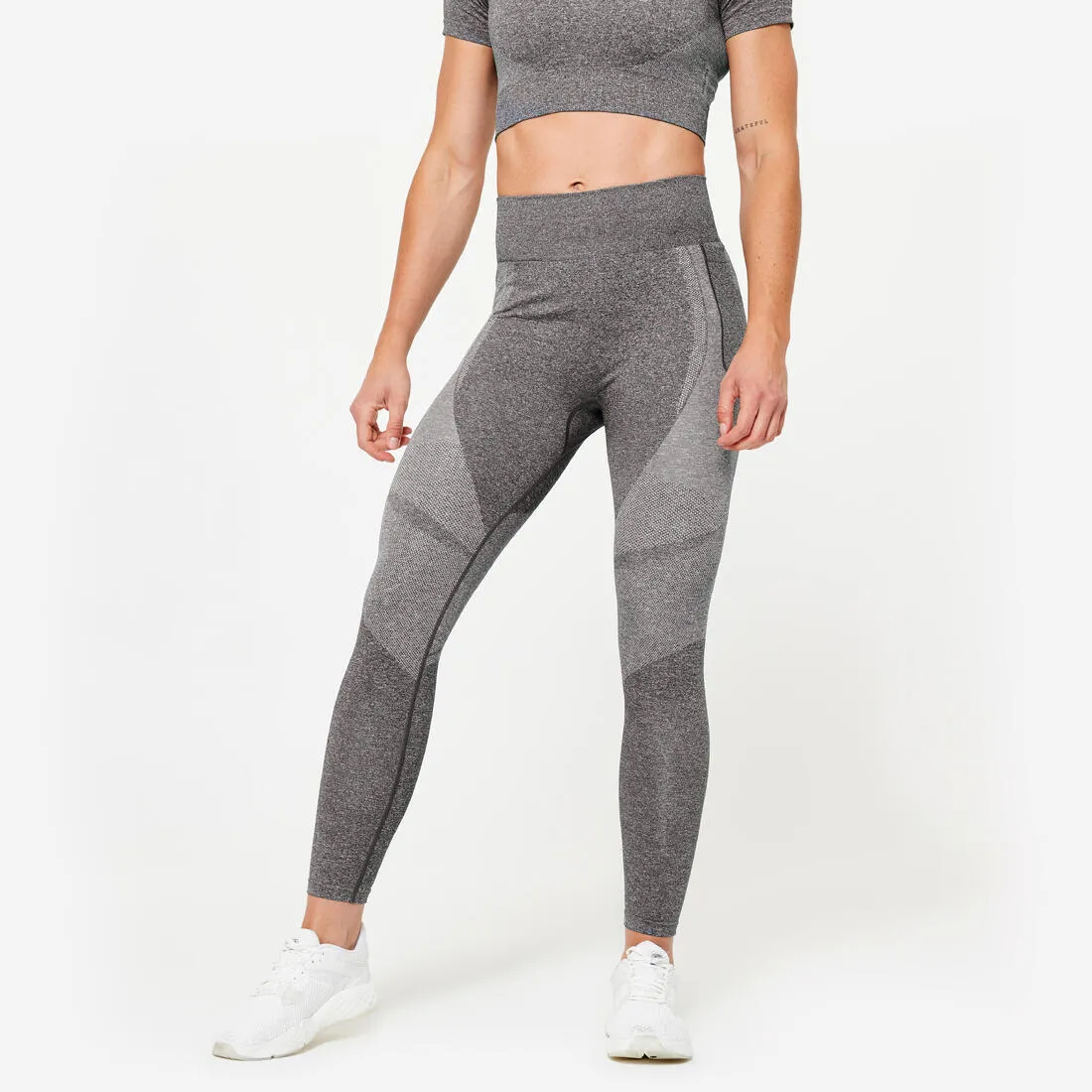 High-Waisted Seamless Fitness Leggings with Phone Pocket