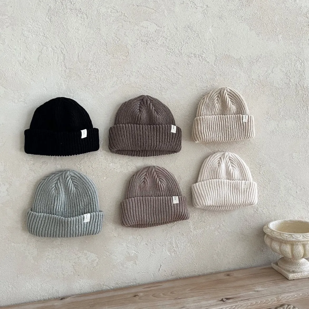 LALA KNITTED BEANIE HAT