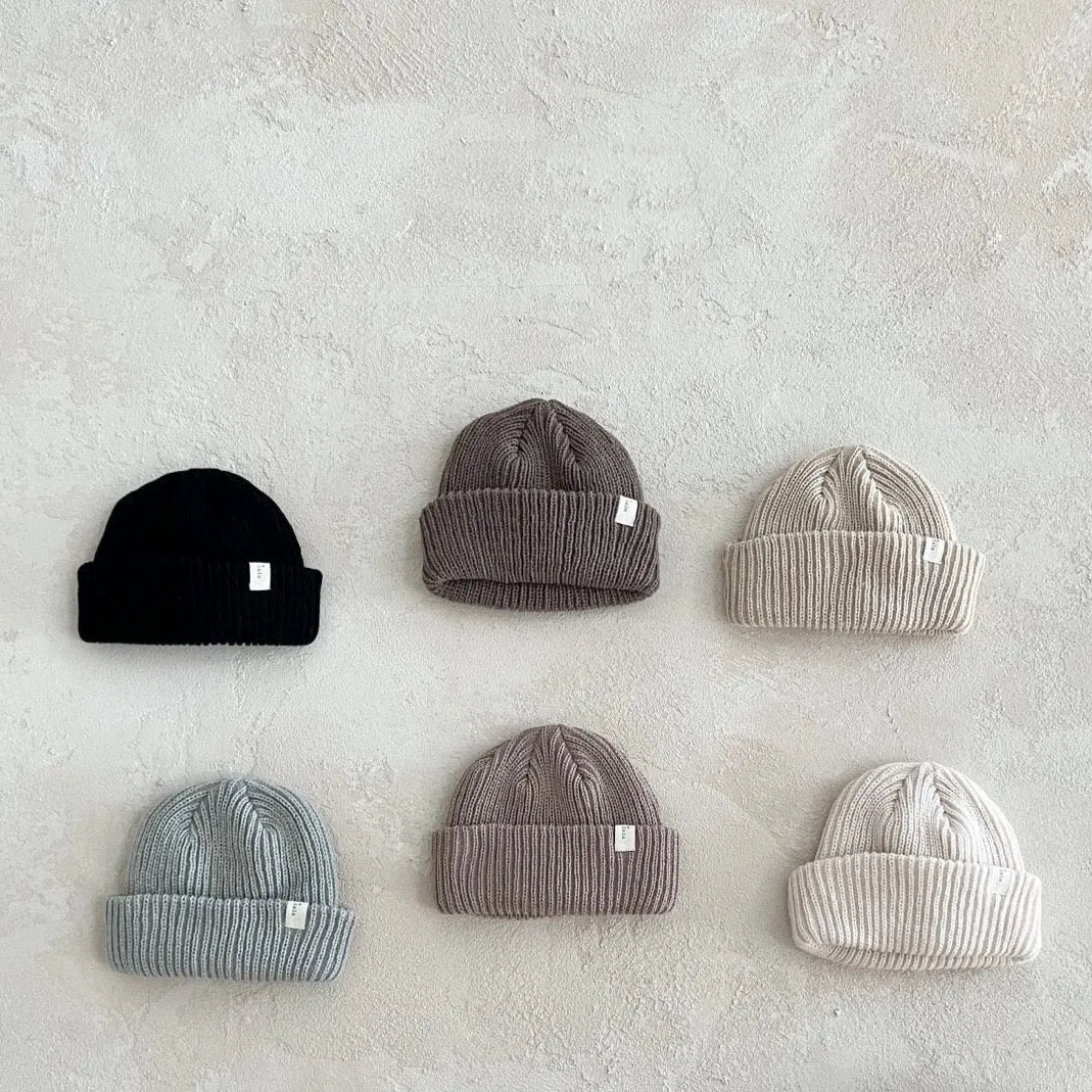 LALA KNITTED BEANIE HAT