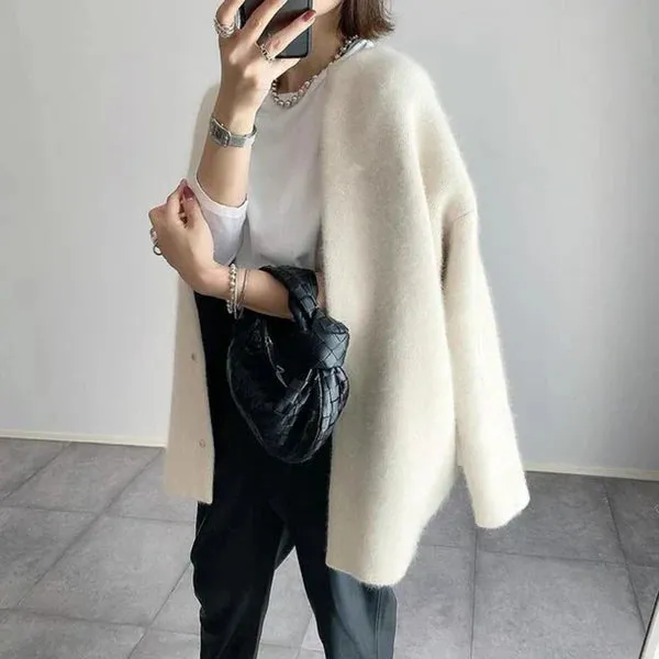 Lilly Elegant Cardigan