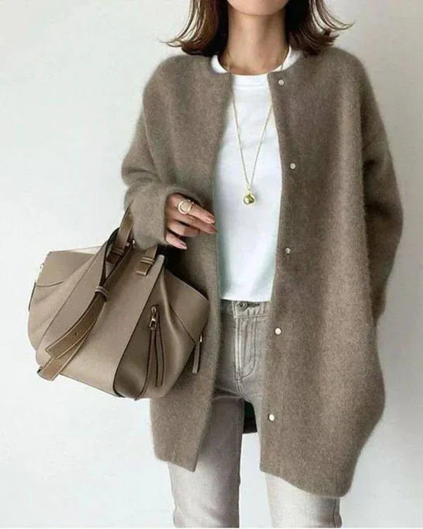 Lilly Elegant Cardigan