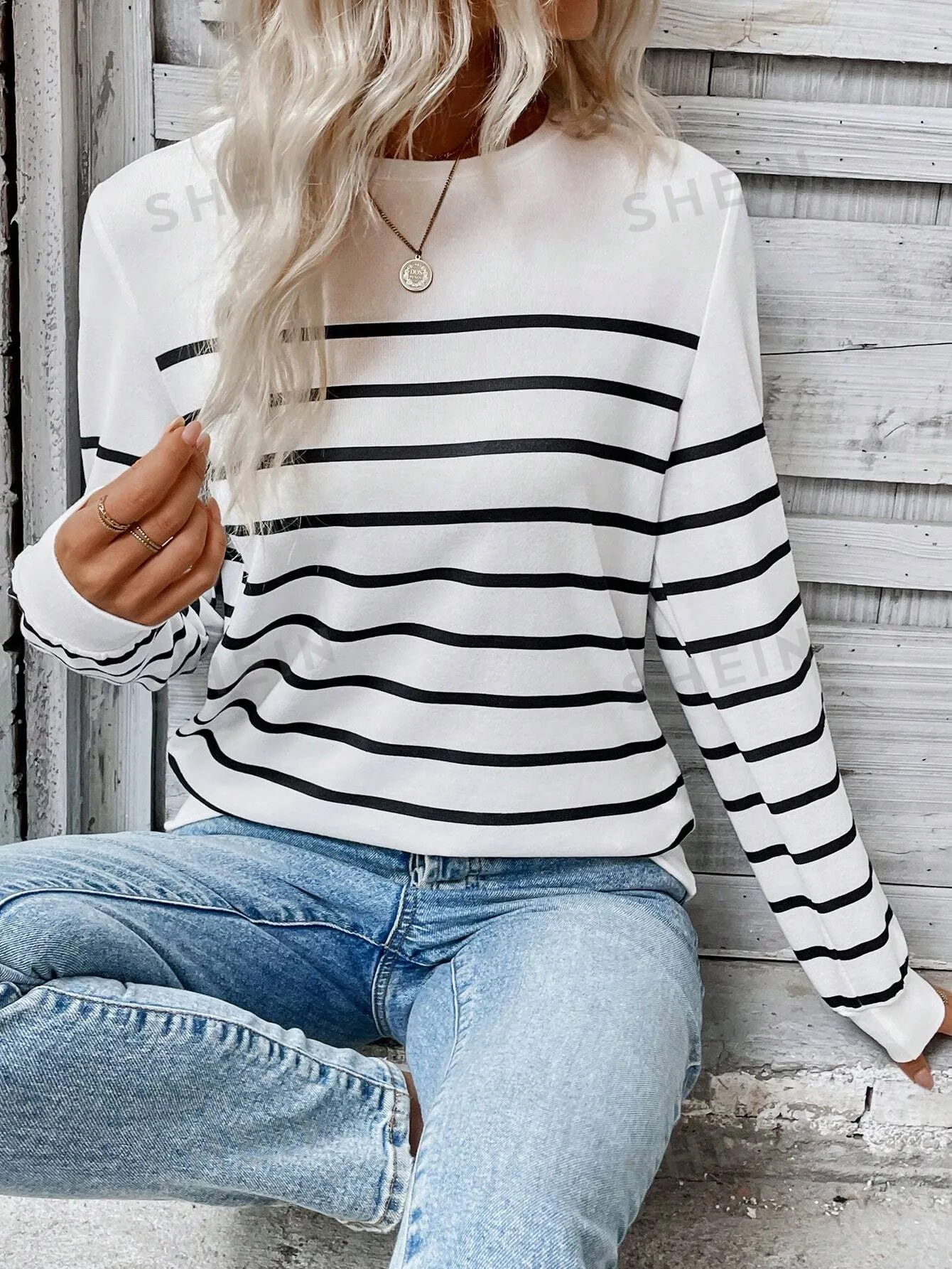 LUNE Striped Print Long Sleeve Sweatshirt