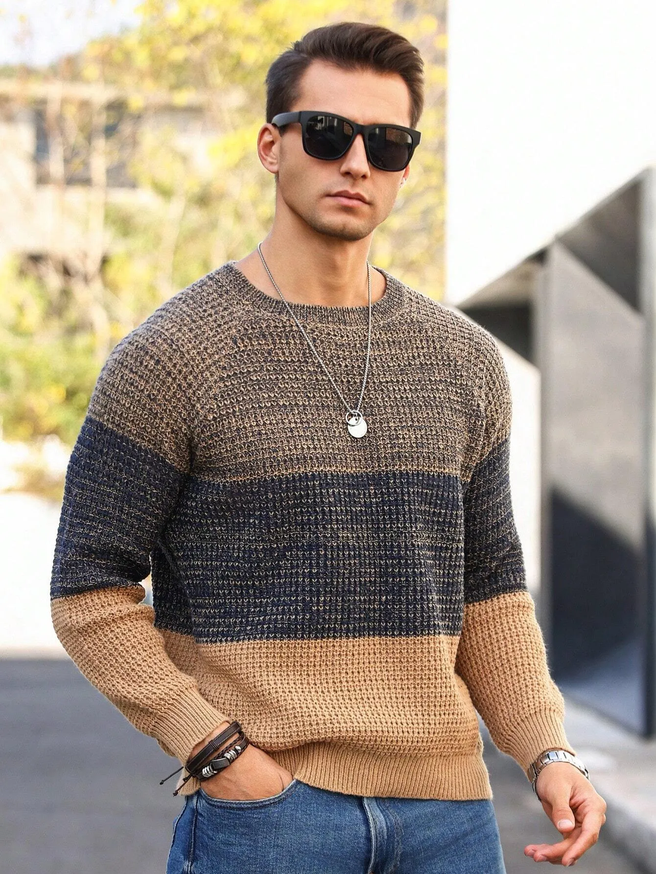QA Homme Men's Color-Block Sweater