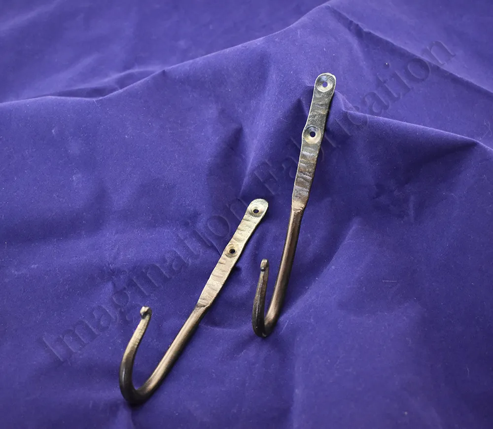 Ribe Wall Hooks, Large, Rat Tail (Pair)