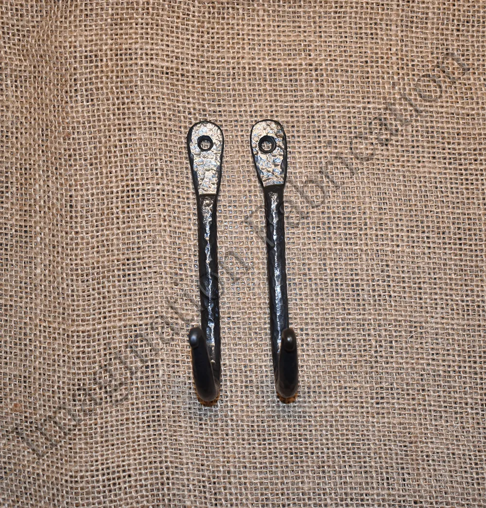 Ribe Wall Hooks, Medium, Rat Tail (Pair)