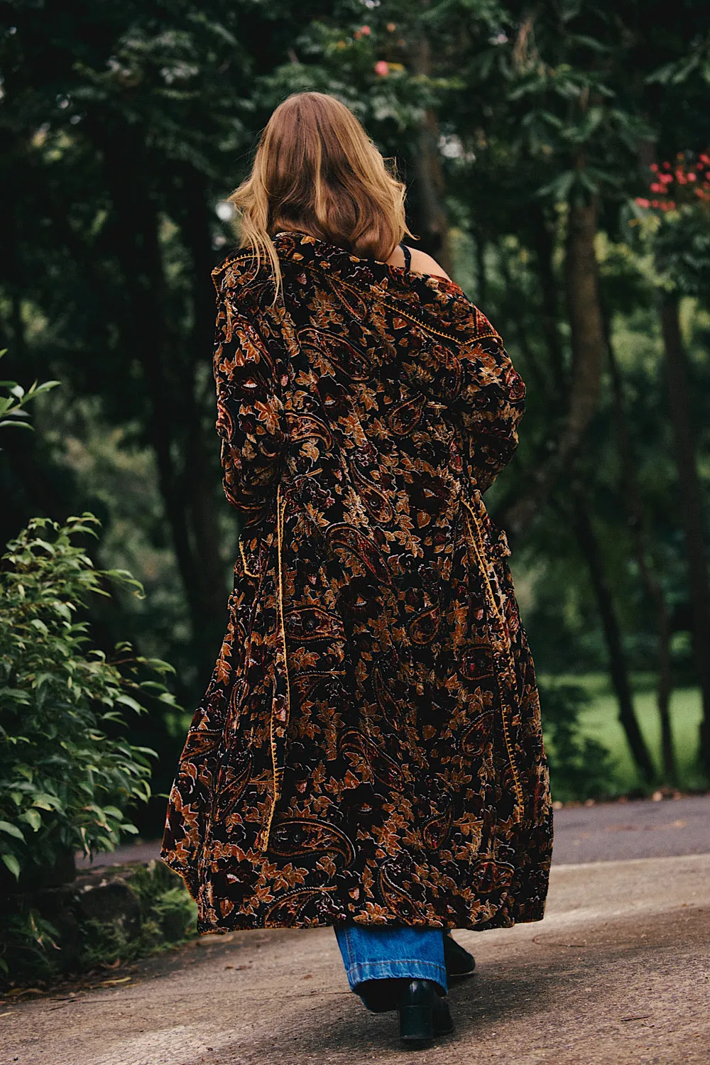 Roadhouse Blues Velvet Housecoat  -  Midnight Paisley