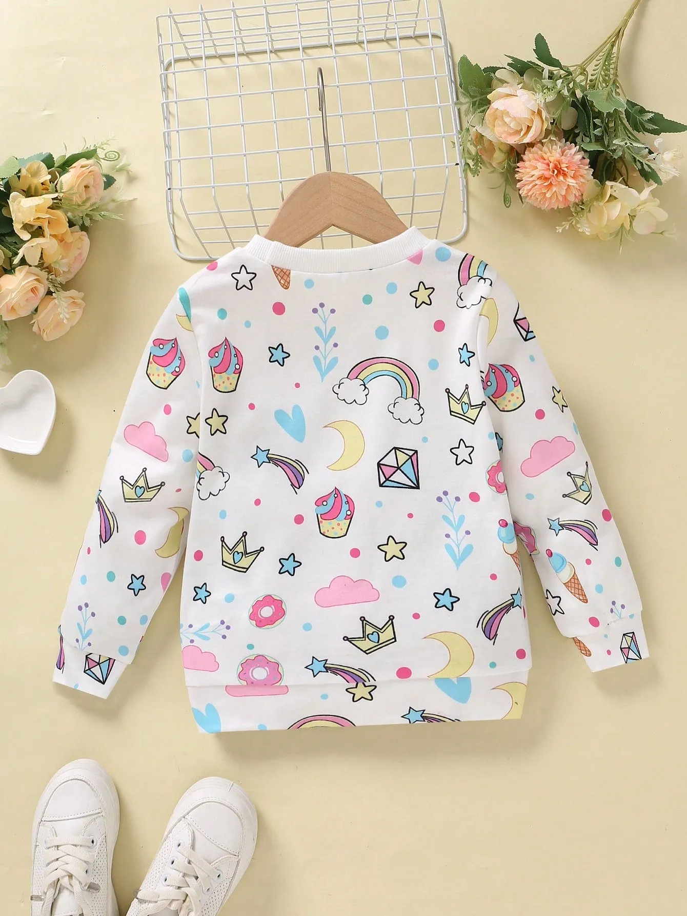 SHEIN Young Girl Casual Sports Round Neck Fitted Long Sleeve Unicorn Print Sweatshirt For Daily Wear, Spring & Autumn