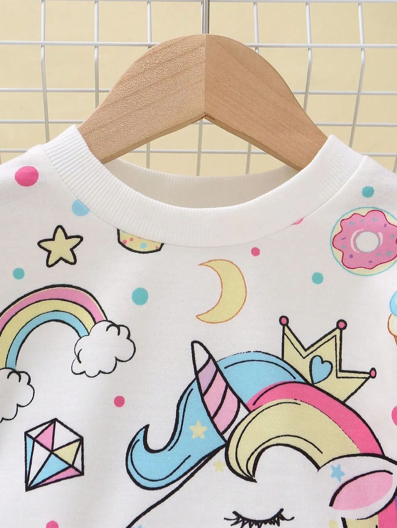 SHEIN Young Girl Casual Sports Round Neck Fitted Long Sleeve Unicorn Print Sweatshirt For Daily Wear, Spring & Autumn