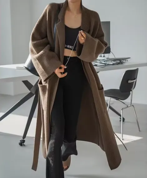 Sofia – Elegant Long Women's Coat for Every Occasion