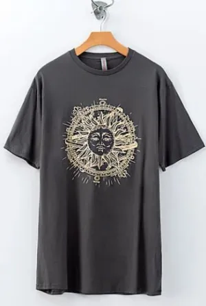 SUNDIAL PRINTED GRAPHIC TEE