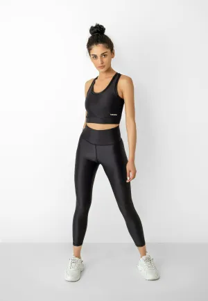 The Ultimate Black Set - Leggings and Bra