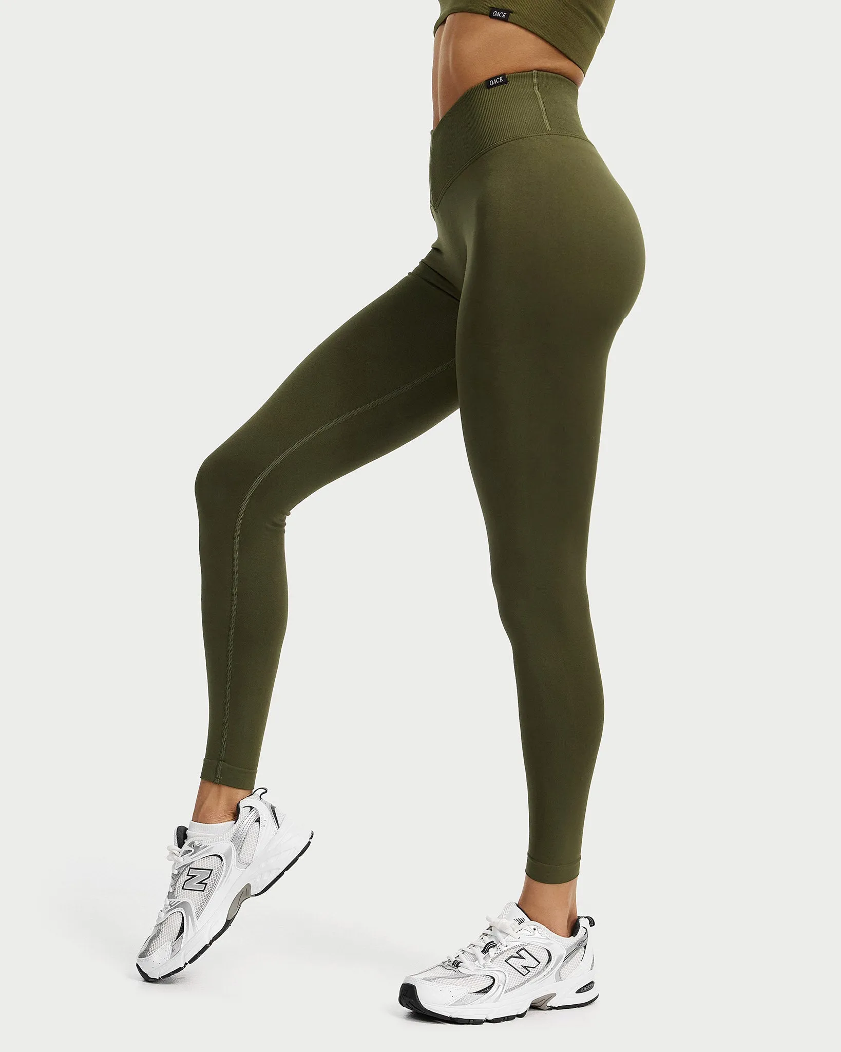 Toned V-Shape Leggings (Outlet)