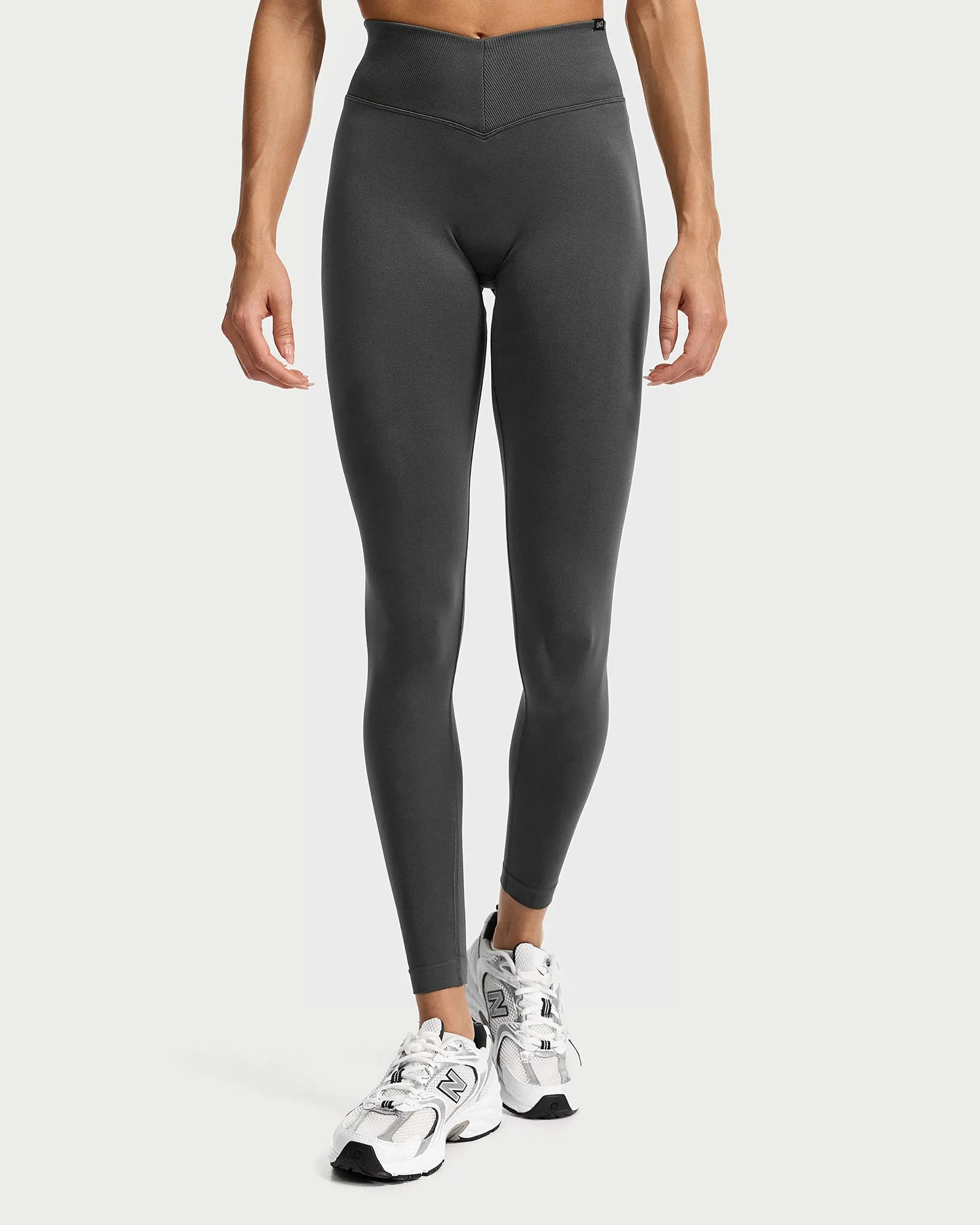 Toned V-Shape Leggings (Outlet)