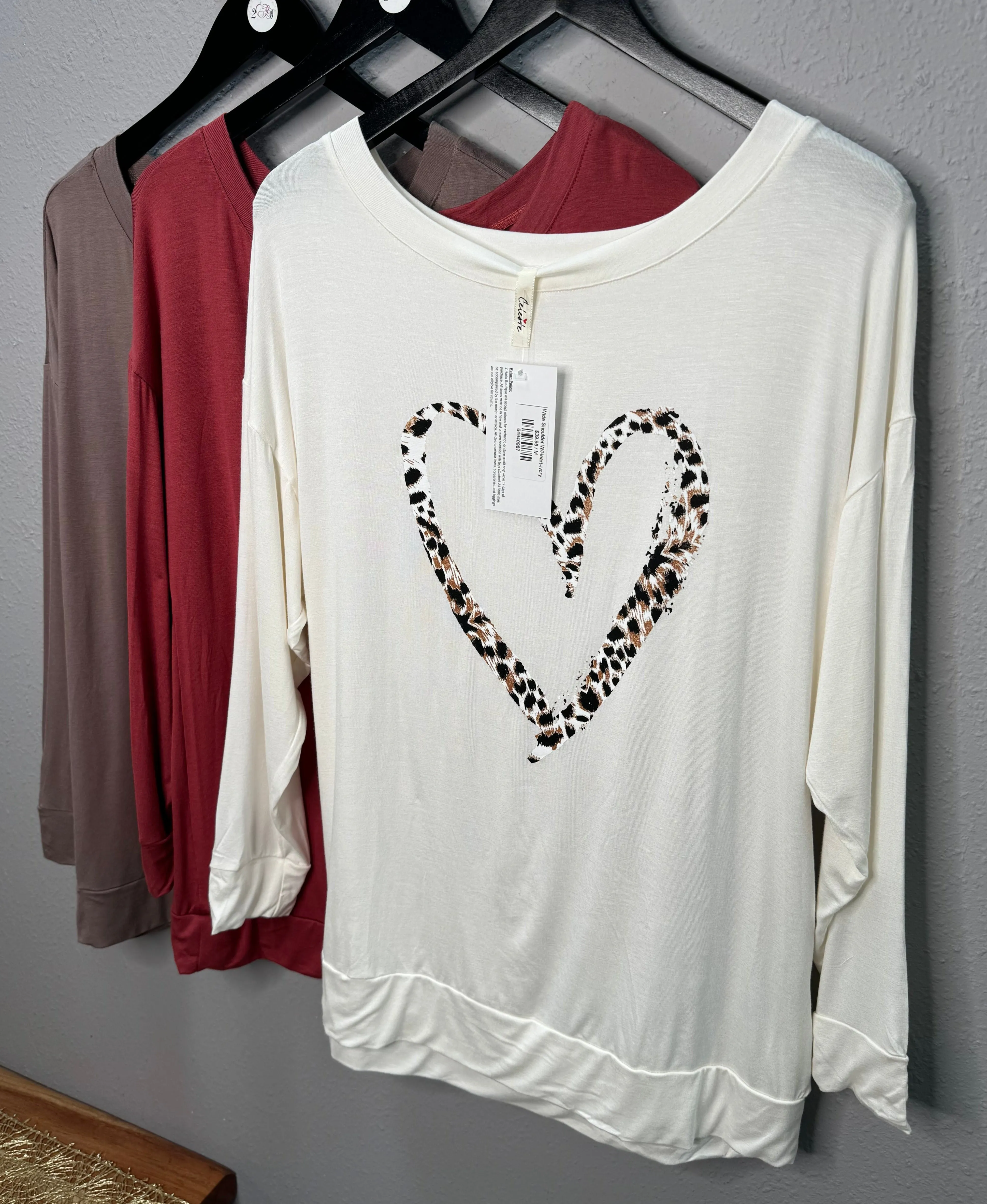 Wide Shoulder W/Heart-Ivory
