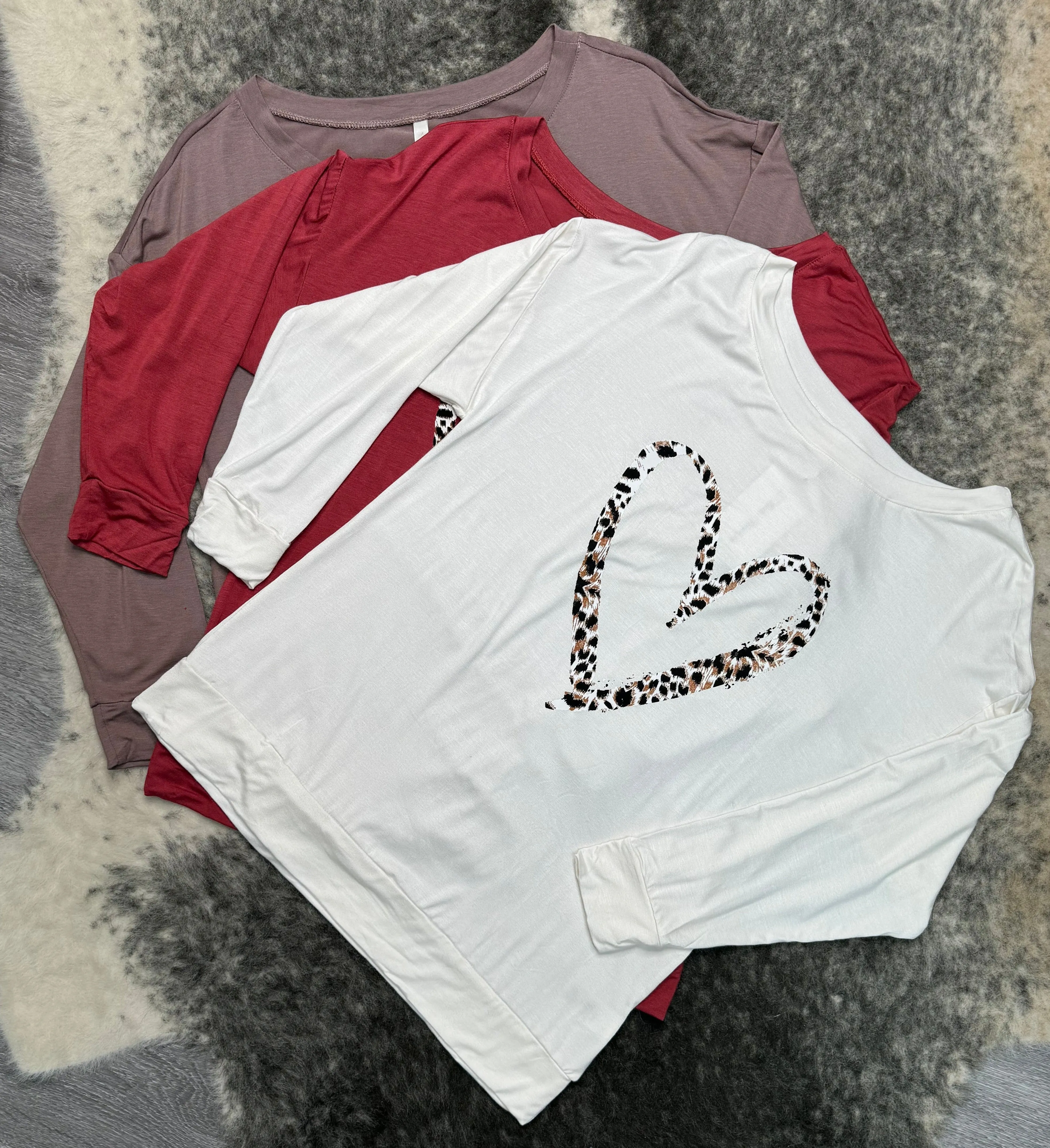 Wide Shoulder W/Heart-Ivory