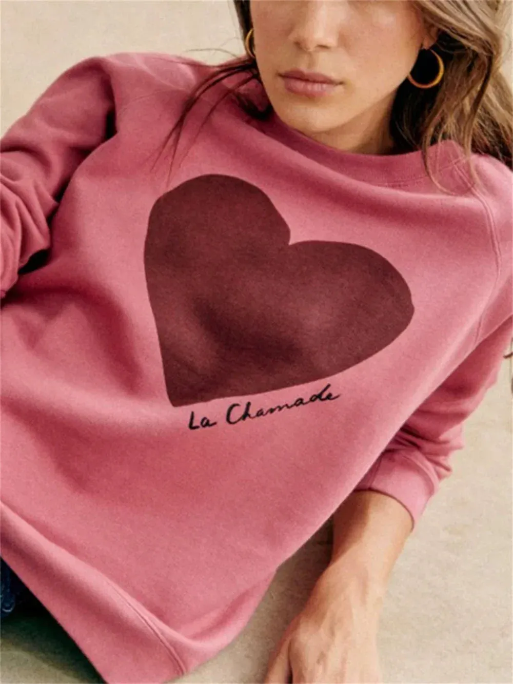 Women Heart-Shaped Print Sweatshirt – Perfect for Valentine’s Day