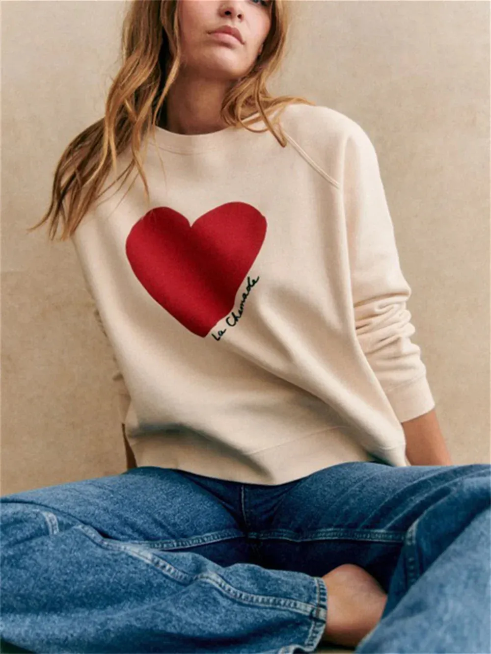 Women Heart-Shaped Print Sweatshirt – Perfect for Valentine’s Day
