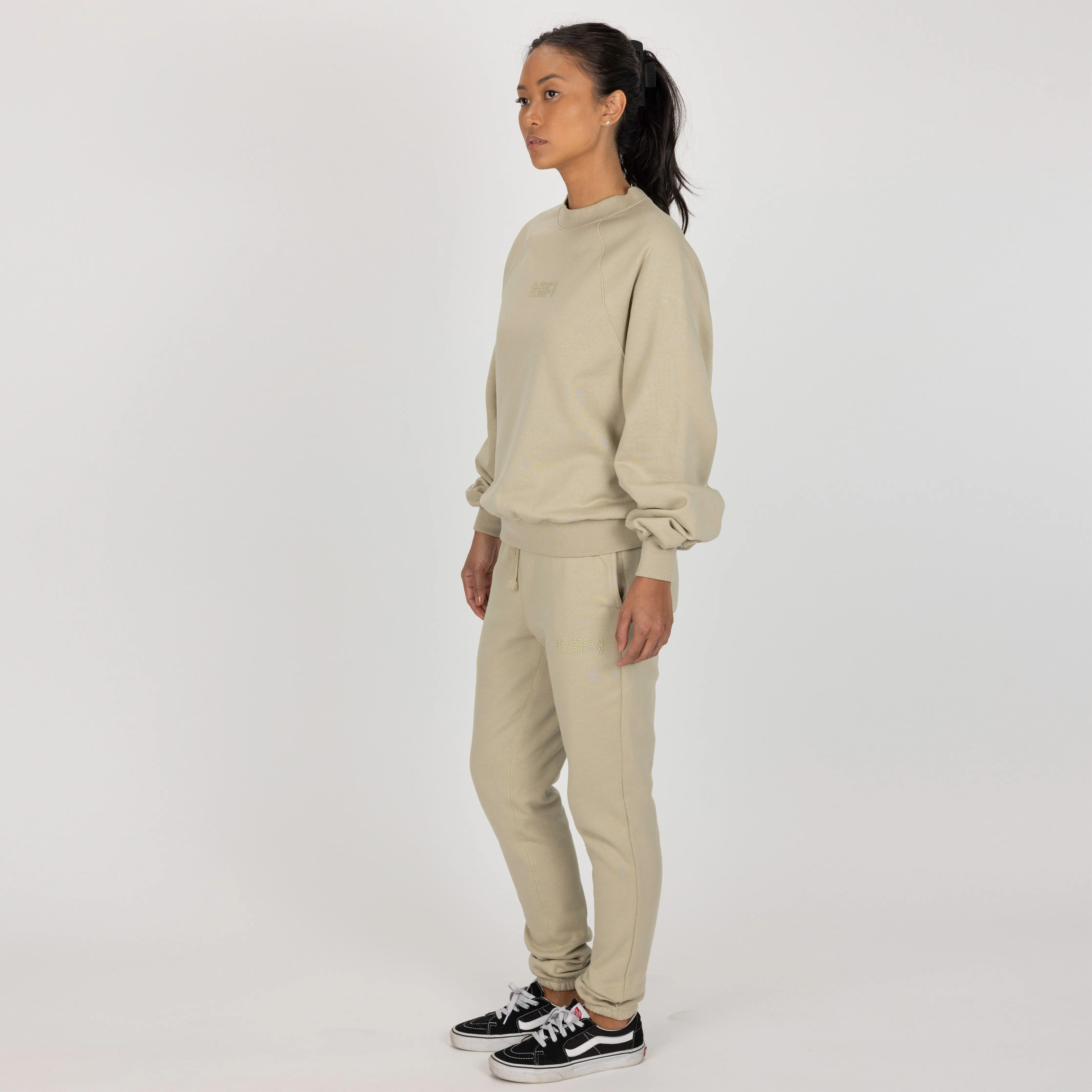 Womens Oversized Raglan Fleece Crew Sweatshirt - Oatmeal